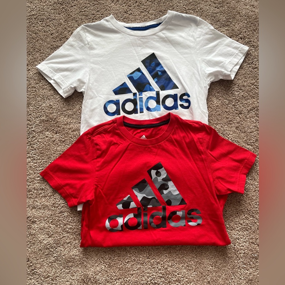 Boys Adidas Set of 2 T-shirts Size S(8)